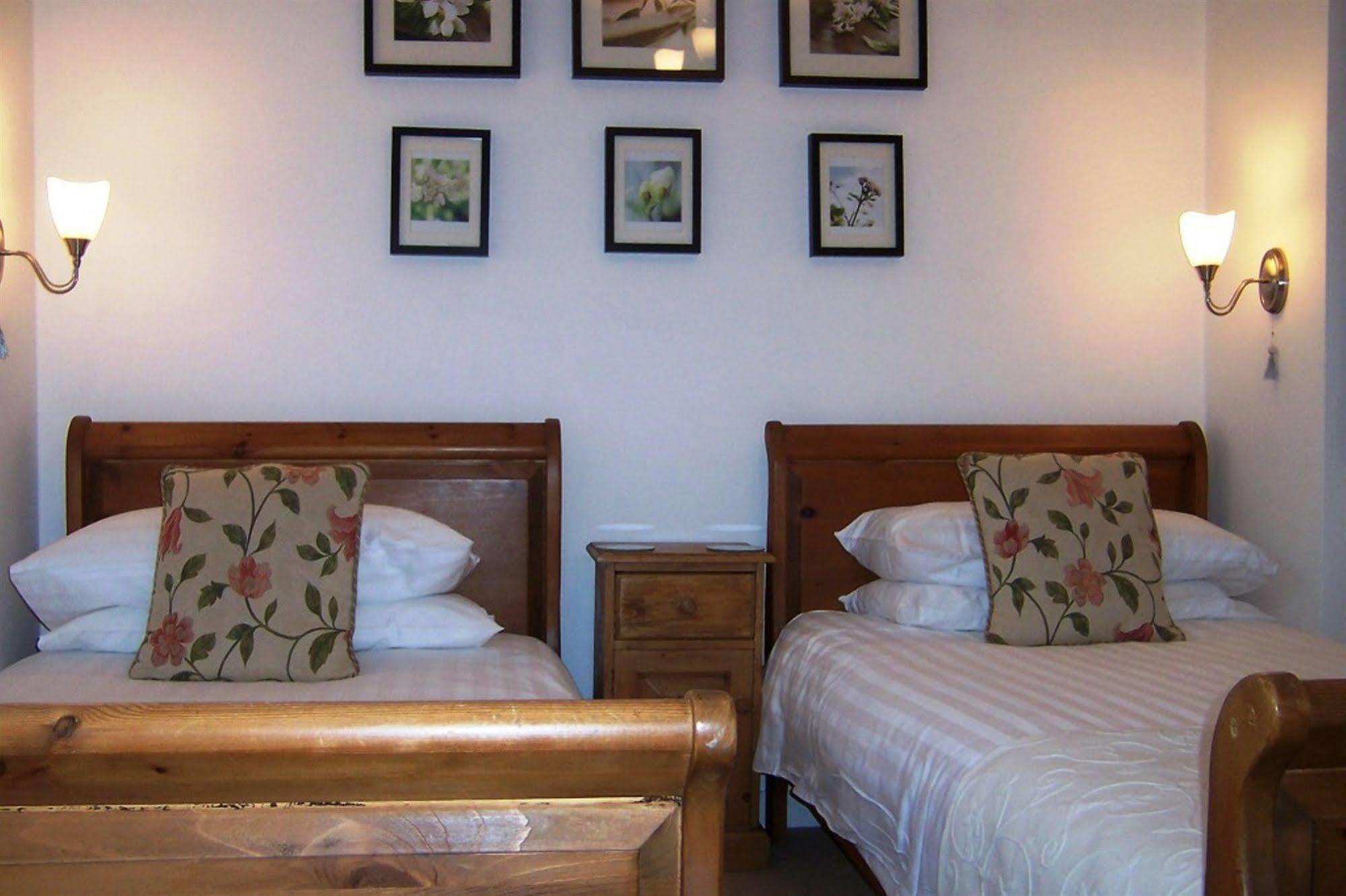 Caddon View Country Guest House Innerleithen Dış mekan fotoğraf