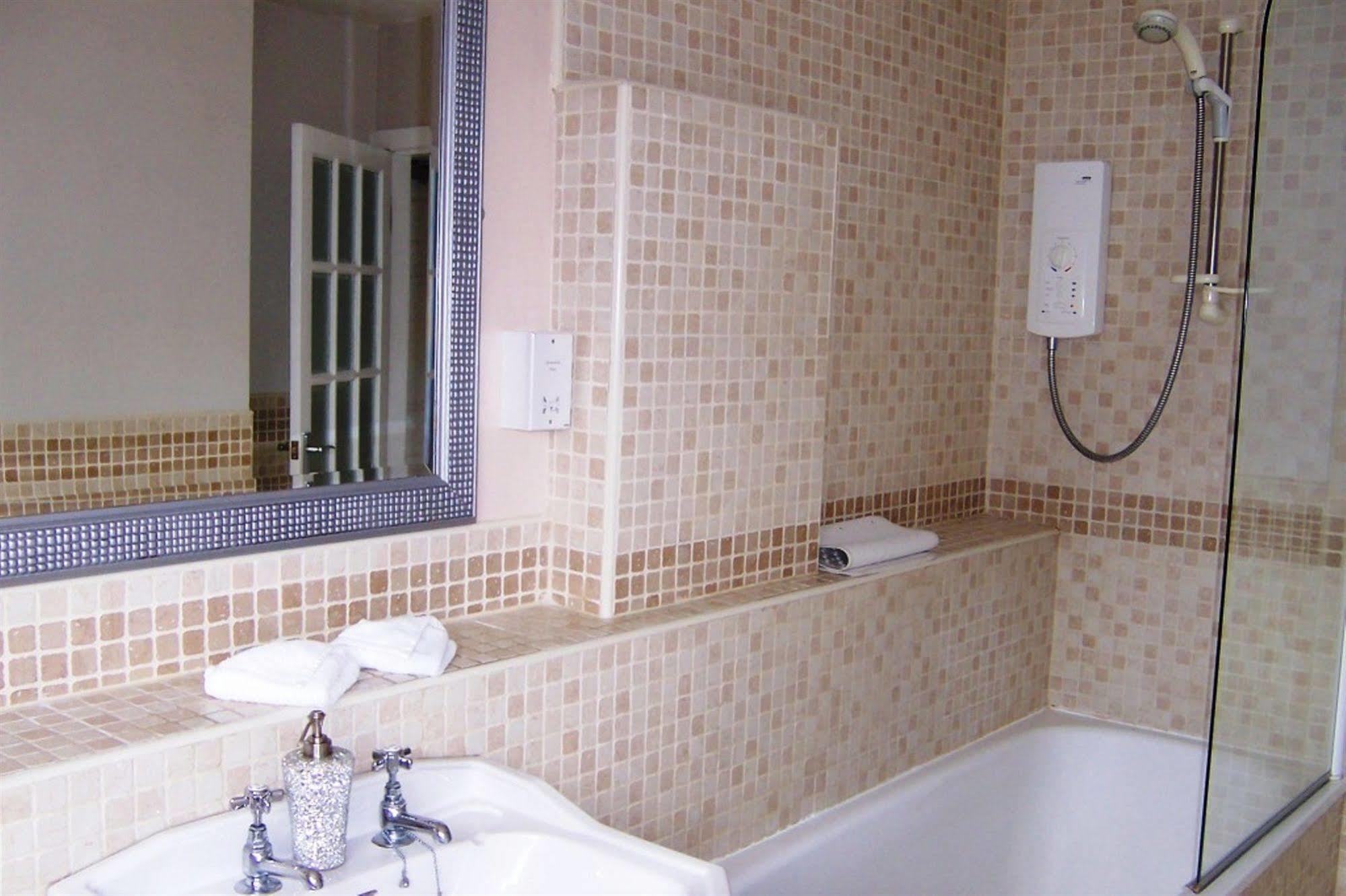 Caddon View Country Guest House Innerleithen Dış mekan fotoğraf