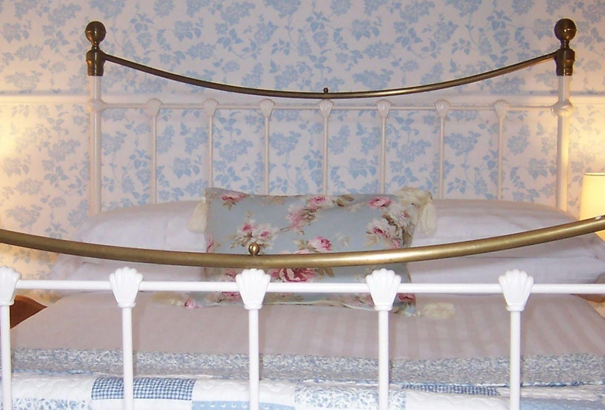 Caddon View Country Guest House Innerleithen Dış mekan fotoğraf